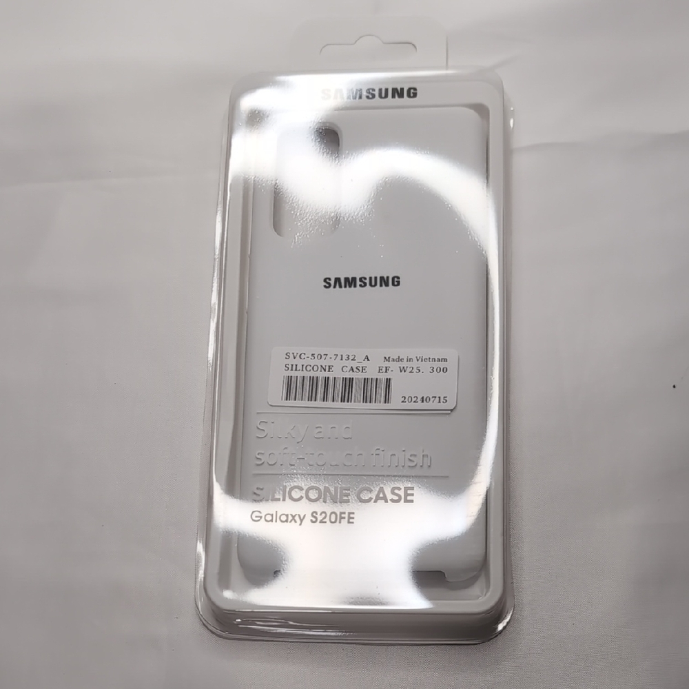 Samsung Galaxy S20 FE Smooth White Case